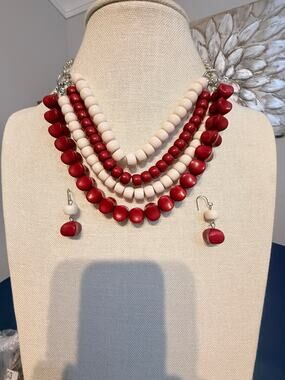16-20" Red Cream Acrylic Necklace Earrings Set